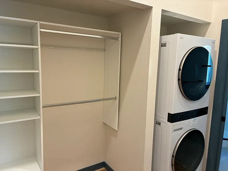 910 NE Norton Ave #2 — Photo 4