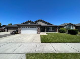 1711 Dragon Tail Pl, Medford, OR