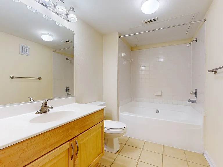 The Carriage Homes at Wyndham — Photo 39