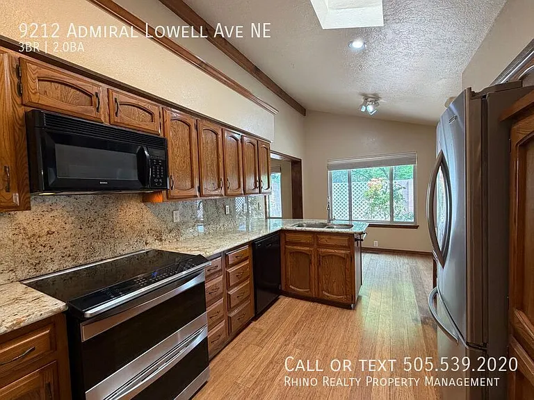 9212 Admiral Lowell Ave NE — Photo 7