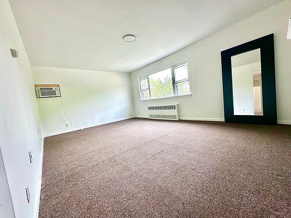 3rd image of 1503 201st St Floor 2