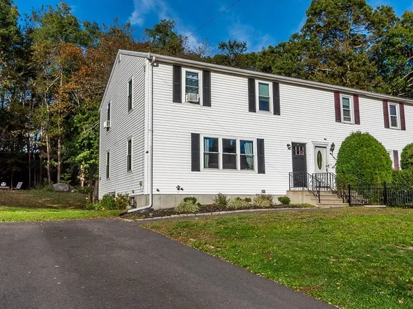 70 Landing Dr #5L, Taunton, MA 02780