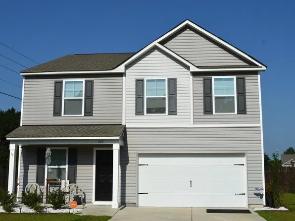 210 Carriagebrook Cir, Camden, SC 29020