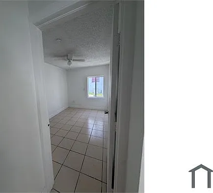 2120 SW 14th Ter #2120 — Photo 4