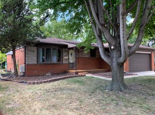 27927 Thomas Ave, Warren, MI 48092