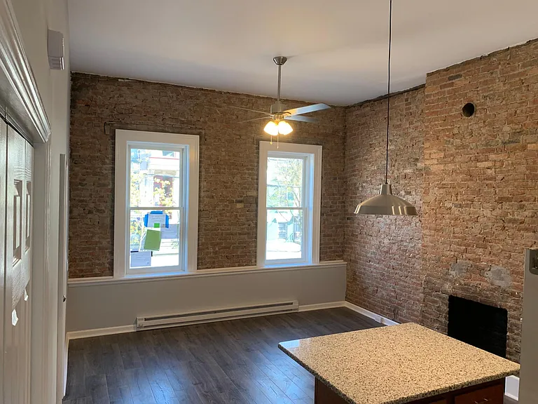 293 Lark St #1 — Photo 8