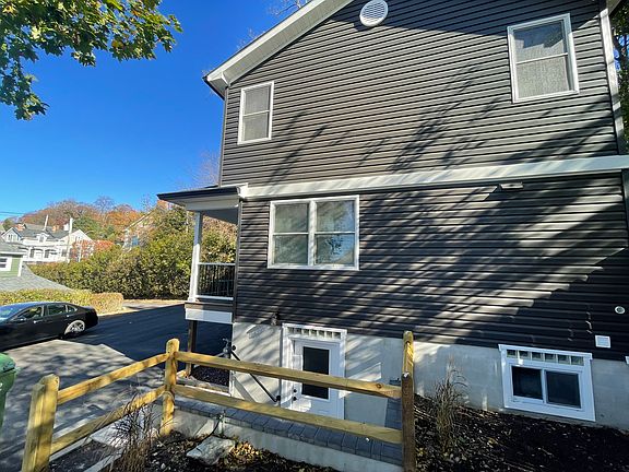 2nd image of 112 E Broadway #B