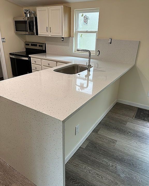 2nd image of 3654 Bowden Cir E