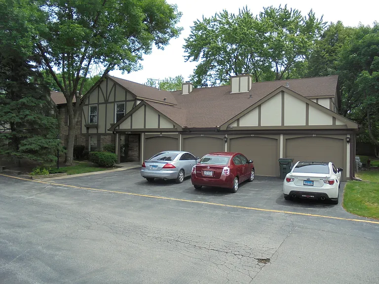 4730 Calvert Dr #C2 — Photo 3