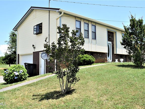 4th image of 2205 Kingswood Dr