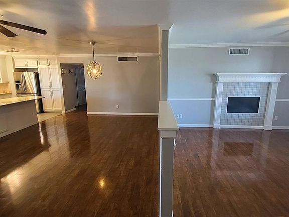 5th image of 3511 E Emelita Ave