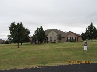 6120 W Woodridge Ct, Edmond, OK 73025