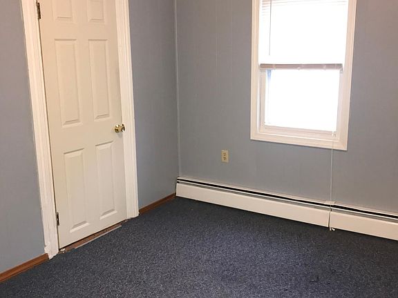 3rd image of 61 Dalton St Floor 2
