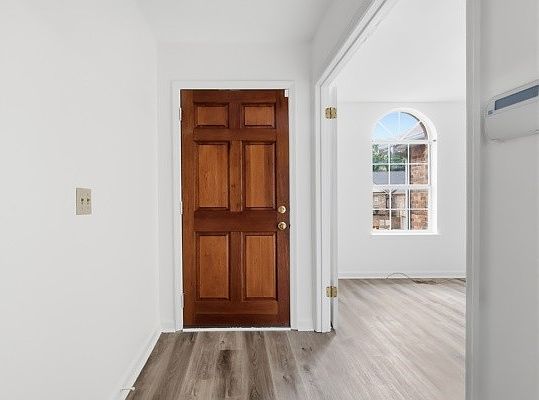 4th image of 2961 Claymille Blvd