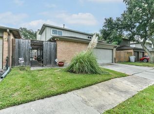 7834 Mauvewood Dr, Houston, TX 77040