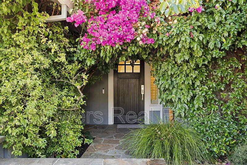3 bed, 2.0 bath, 1748 sqft, $4,800 — Photo 2