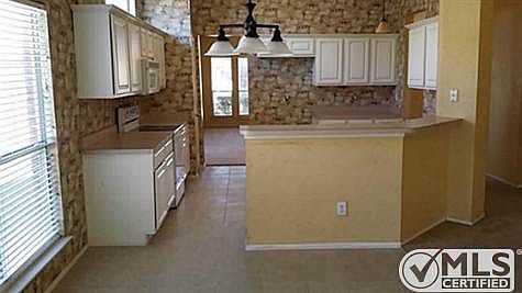 1st image of 6725 Armstrong Ct