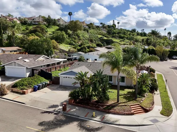 405 Joann Cir, Vista, CA 92084