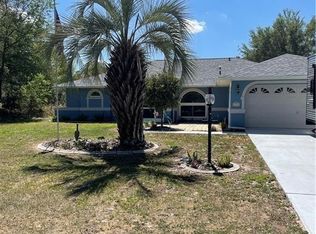 2772 W Hamlet Pl, Citrus Springs, FL 34433