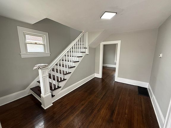 5th image of 1021 Pechin Ave SE