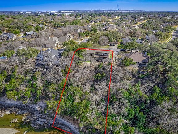 2nd image of 302 S Ridge Cir