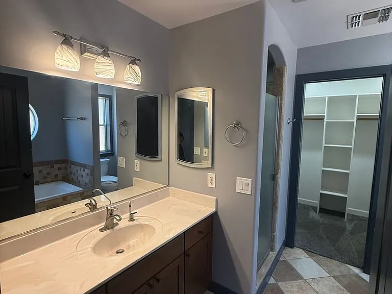 3374 Roma Rd — Photo 11