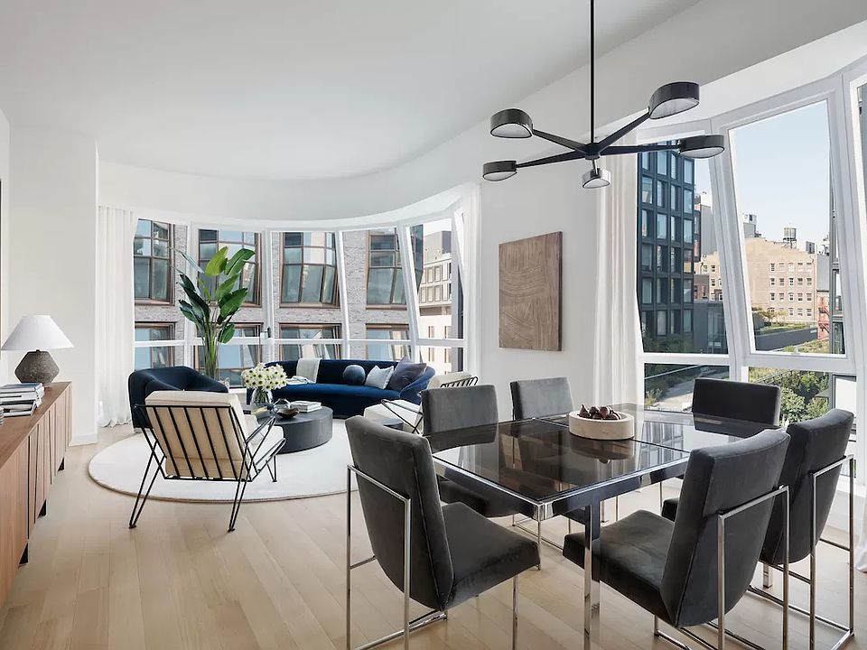 1st image of 515 18th St #1021