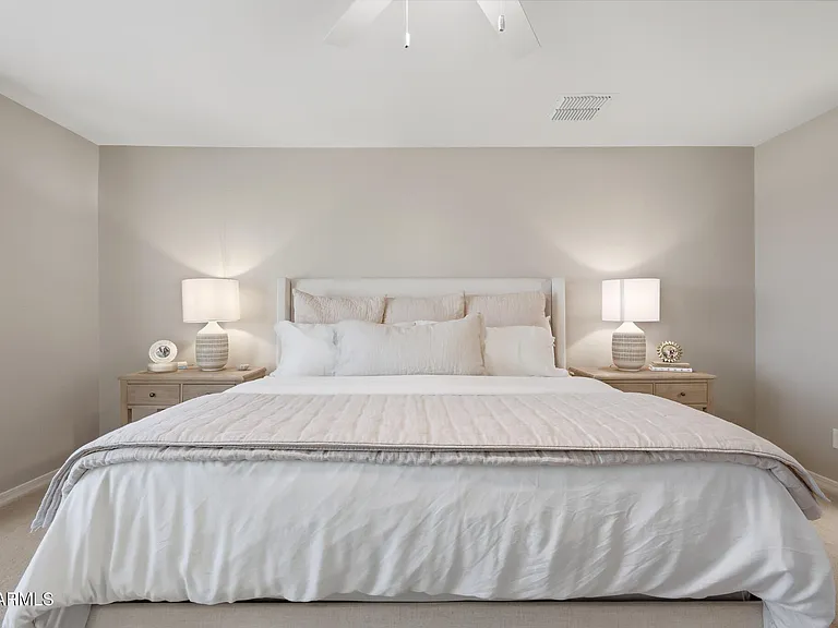 905 S Canal Dr #13 — Photo 16