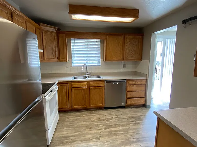5609 Little Nell Ct — Photo 16