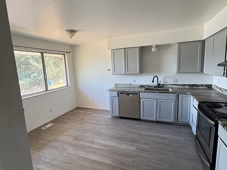 290 Cherry Hill Dr #290 — Photo 32