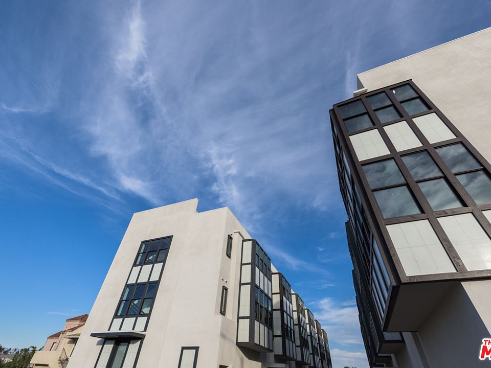 1st image of 1829 S Redondo Blvd