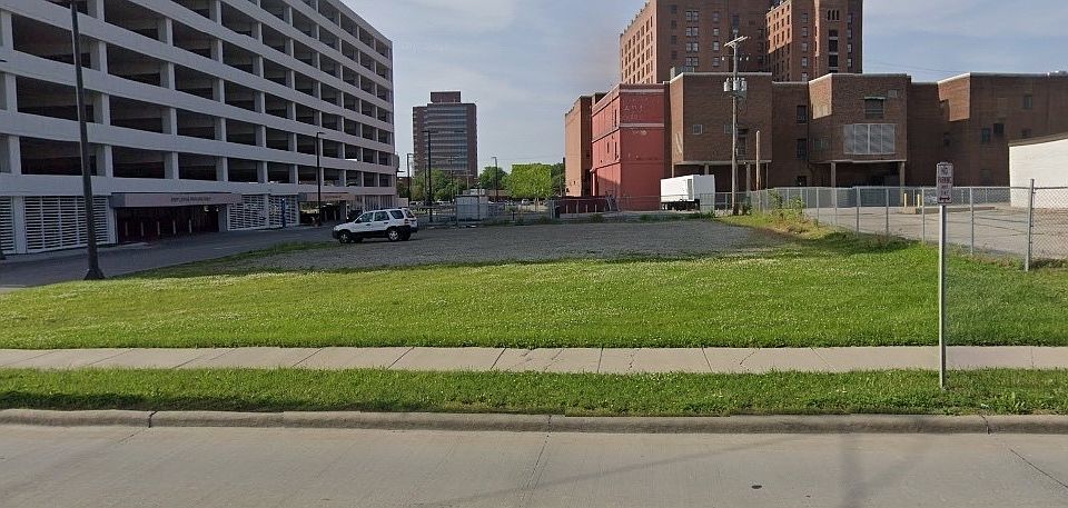 2nd image of 10605 Cedar Ave