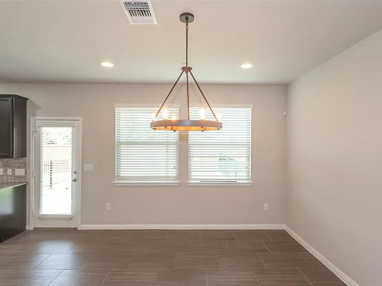 1001 Zodiac Ln #37 — Photo 7