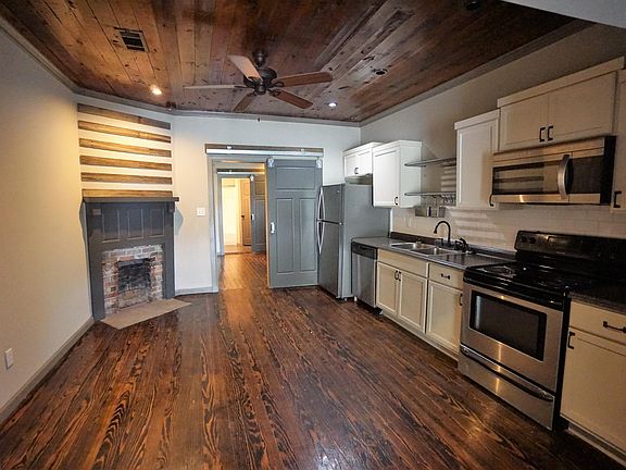 Large eat-in kitchen