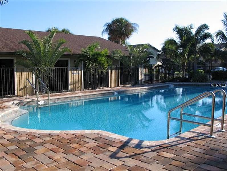 2nd image of 1032 Ellen Ct #E032