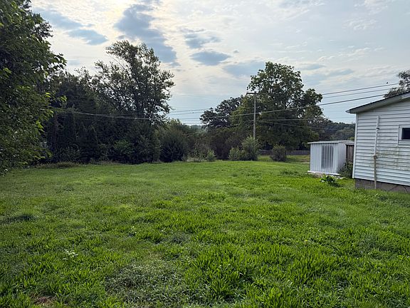 3rd image of 1023 S 9th St