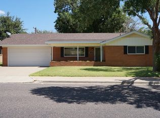 1202 NW 12th Pl, Andrews, TX 79714