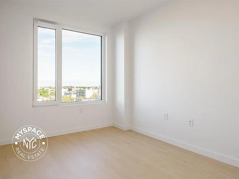 1499 Bedford Ave #9P — Photo 9