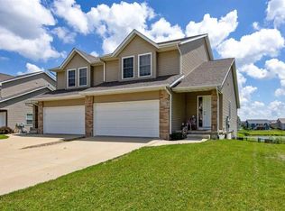 112 S Park Ridge Rd, North Liberty, IA 52317