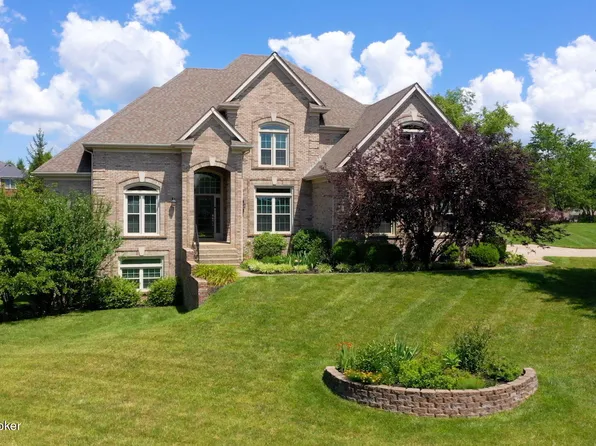 12601 Woodside Dr, Prospect, KY 40059