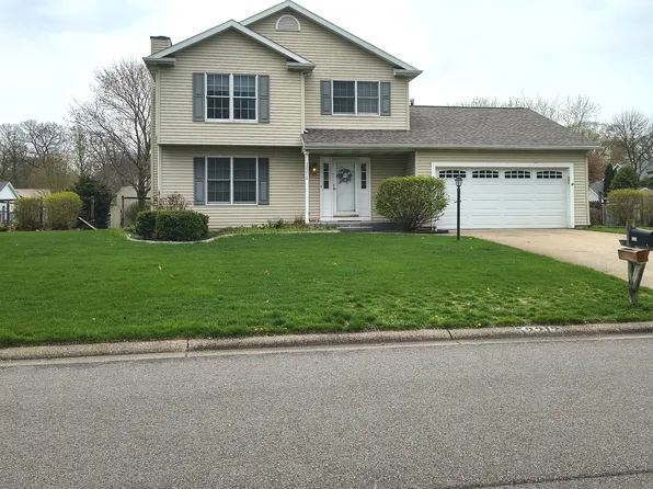 52212 Evard Dr, Granger, IN 46530