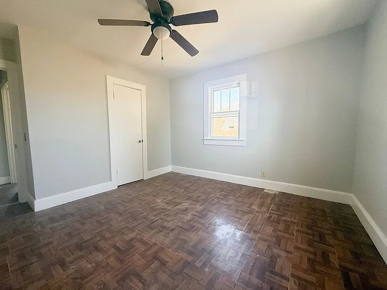 158 King St — Photo 10