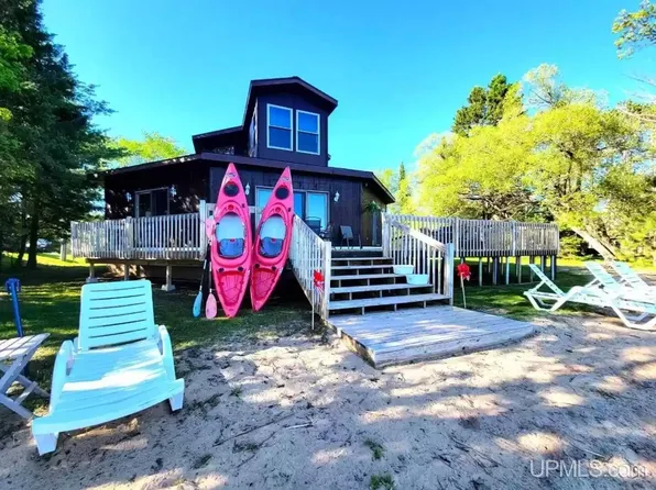 503 Sandy Beach Rd, Bergland, MI 49910