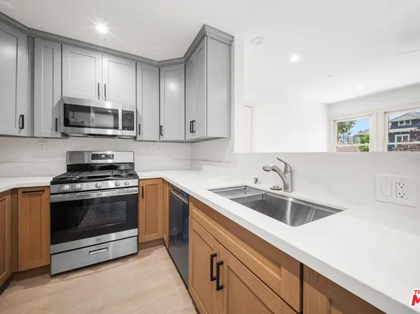 323 N Avenue 52, Los Angeles, CA 90042