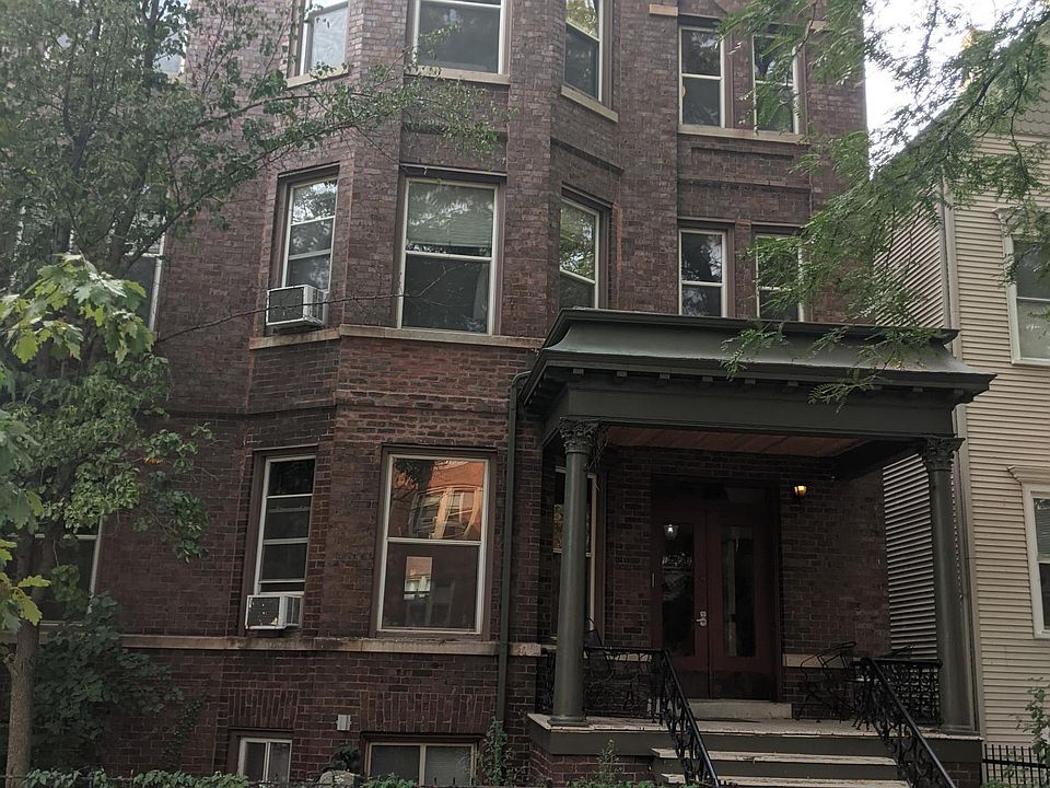 1st image of 3700 N Marshfield Ave APT 2