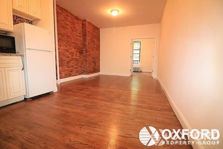 2nd image of 518 E 83rd St APT 3A