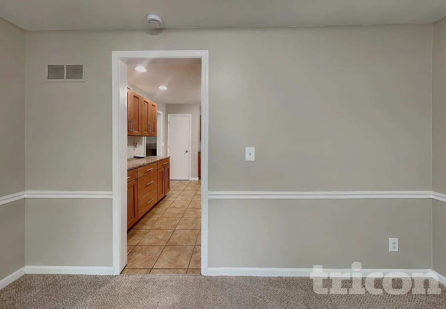 2110 S Kenwood Street Olathe KS — Photo 4