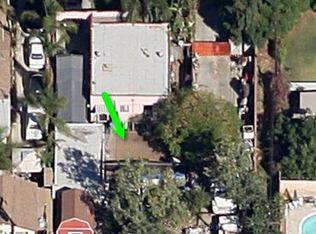 916 W 5th St, Azusa, CA 91702