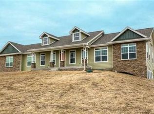 1436 Tree Line Ct, Van Meter, IA 50261