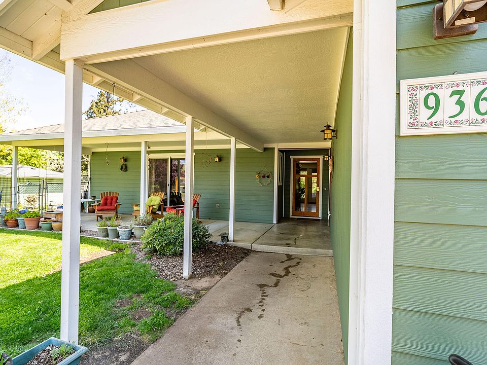 1st image of 936 Mary Jane Ave
